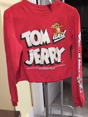 Tom and Jerry Red Graphic Crop Top Long Sleeve
